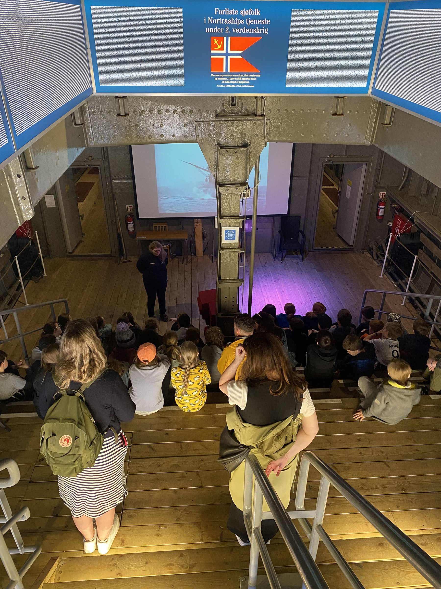 Several hundred British schoolchildren learned about war sailors and Norway during the convoy - Photo: Vest-Agder Museum